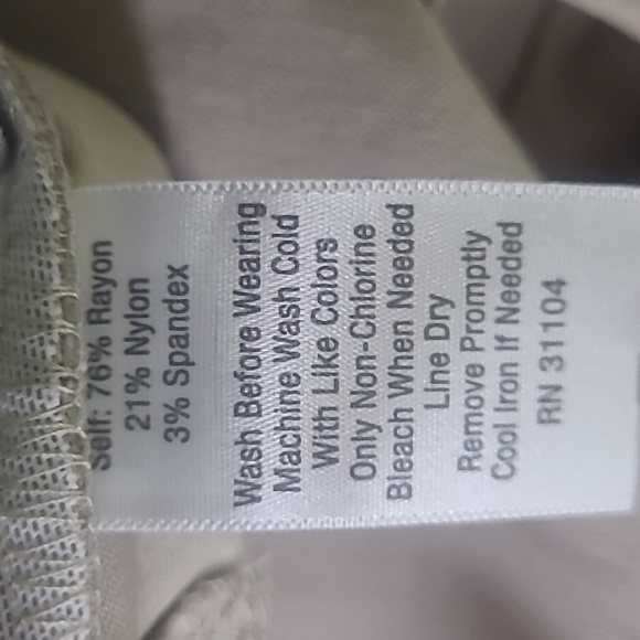 Khaki Capris Flat Elastic Waist Stretch Tummy Control Slimming Straight Leg NEW - Picture 5 of 10